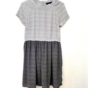 Lorena Rose Black and White Zig Zag Dress